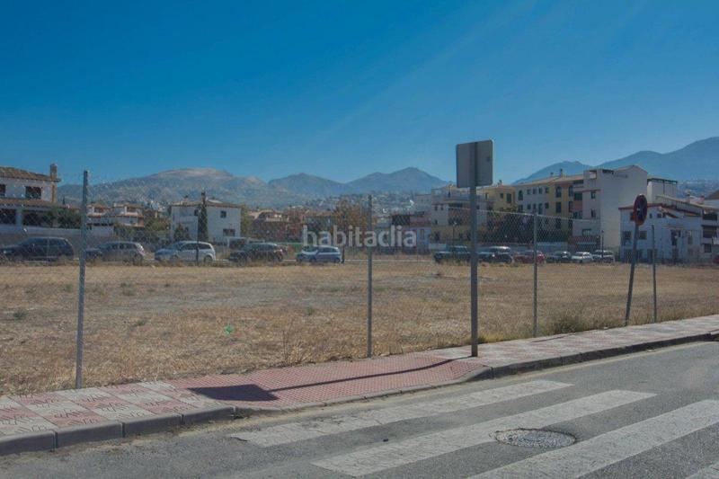 Foto 92e39fe8-4d62-43c1-82e5-176664fe3ad2. Terreny residencial a camino de los coches a Cájar