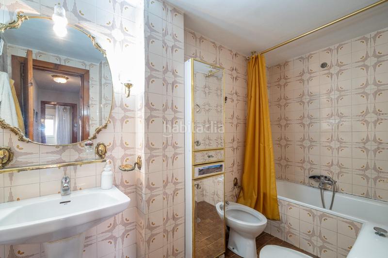 Foto a3f28734-733b-416f-9c6d-edaa49350df0. Flat with parking in Barrio de Zaidín Granada