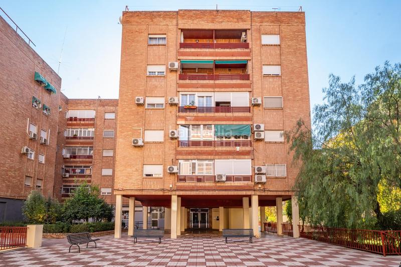 Foto df25551d-1215-4230-8627-22228485c6dc. Flat with parking in Barrio de Zaidín Granada
