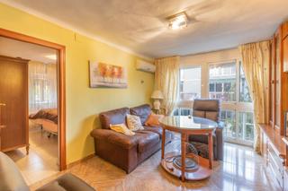 Etagenwohnung  Avenida pablo picasso. Piso de 3 habitaciones con ascensor en el zaidín  ubicación exce