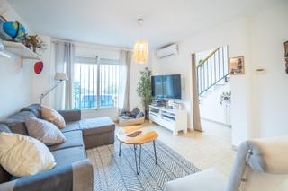 Casa  Calle maestro moya. Casa de 3 dormitorios en monachil