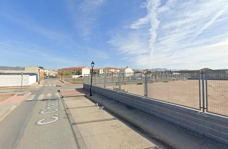 Foto cc5ae0b4-02c6-4e91-813b-cdf5f503b73a. Terrain résidentiel dans Cúllar Vega