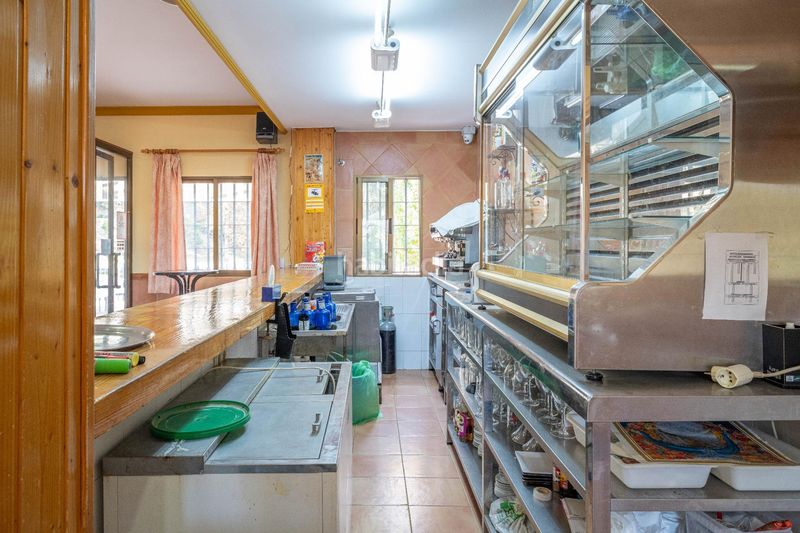 Foto 4e09e518-7d85-469f-a9e9-f8e90d92eecf. Local comercial a Alfacar