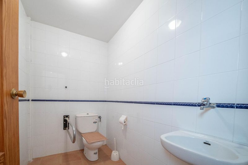 Foto f2320fb7-e845-4cb0-8099-f87d0e7d9811. Local comercial a Alfacar