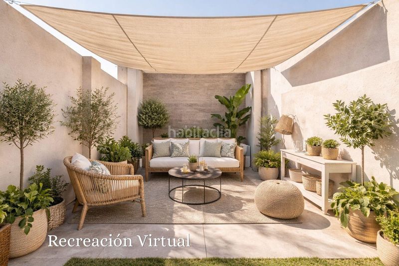 Foto d0b2e128-e7c5-4140-aa02-220f5fbe8a29. Casa adossada amb aparcament a Láchar