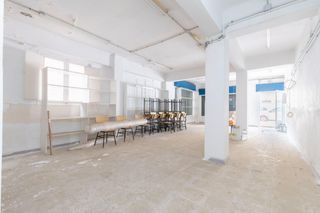 Local Comercial  Calle calle estadio. Local de 150m2 haciendo esquina en almeria