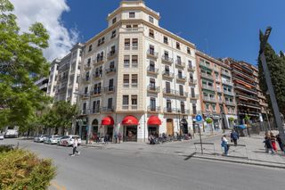 Piso  Avenida avenida divina pastora. Piso exclusivo en esquina en zona triunfoconstituci�n