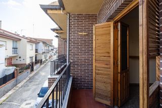 Casa  Calle de alonso cano. Fantástica vivienda en la zubia