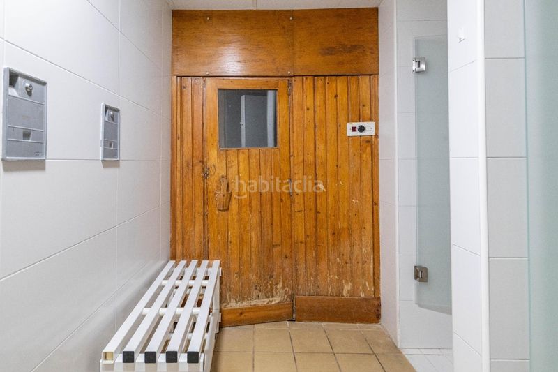 Foto 4d35f84a-0a34-485c-b2ae-79157ad7afc8. Pis amb calefacció aparcament piscina a Cervantes Granada