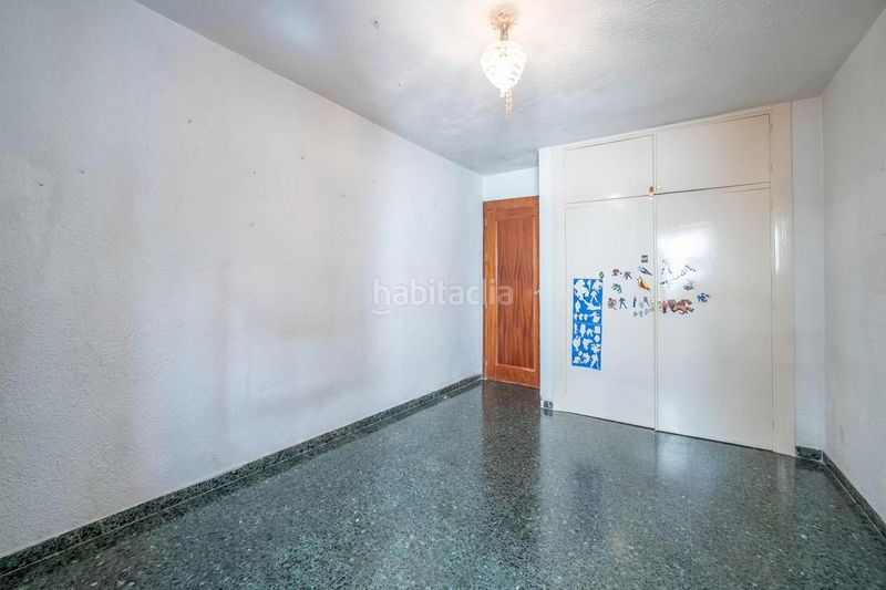 Foto 5a62c4e5-f53c-4145-8ca1-c024a1d87a98. Pis amb calefacció aparcament piscina a Cervantes Granada