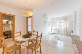 Rent Flat  Plaza plaza baja. Fantástico piso de alquiler con garaje incluido