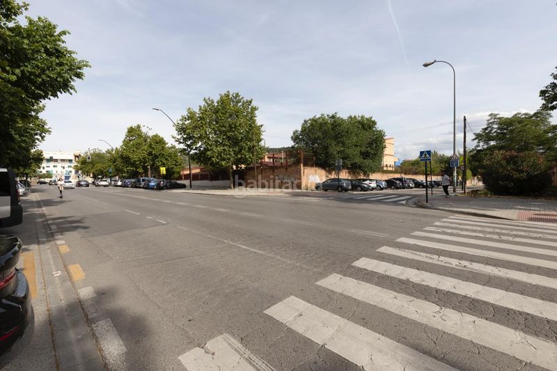 Foto f9870ca6-ffb0-44de-b27e-d77e796dfcaf. Pis amb aparcament a Cartuja Granada