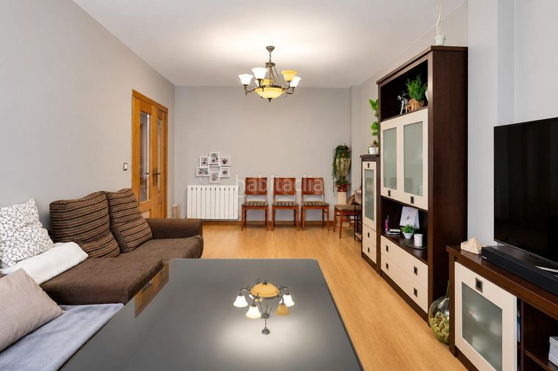 Foto 01c8d680-08ae-4d8d-af81-35f885e214c3. Casa amb aparcament a Padul