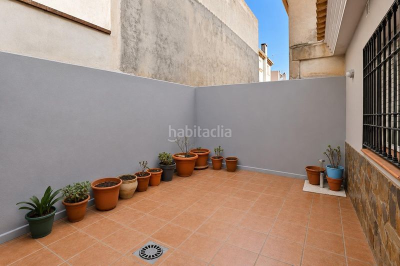 Foto dbf8bd51-a5a4-4f1c-81e8-fc4fb897288f. Casa amb aparcament a Padul