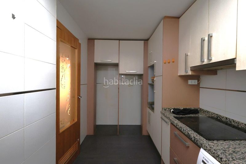 Foto a30b2848-effc-4ba5-8e60-461ee337c49f. Pis amb aparcament a Cúllar Vega