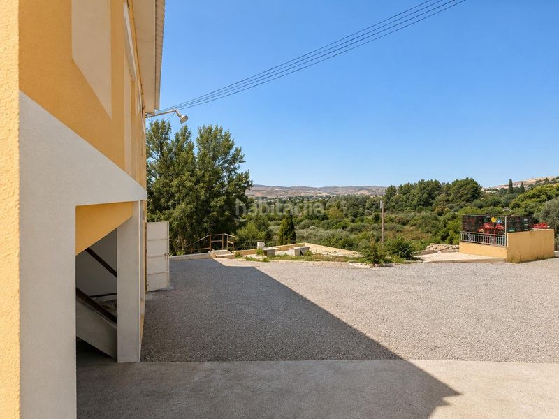 Foto 42091d1c-21c4-42ad-902e-f6292f8105e8. Edifici a Padul