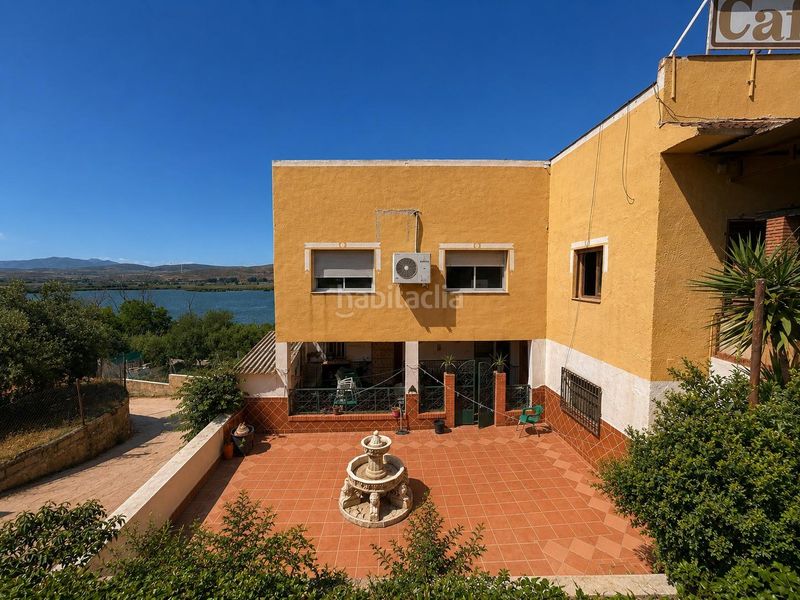 Foto 60953d72-9c42-48d6-ab5d-870170f1cd33. Edifici a Padul