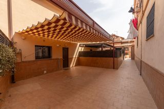 Casa bifamiliare  Calle calle madrid. Espectacular triplex con garaje y trastero en monachil