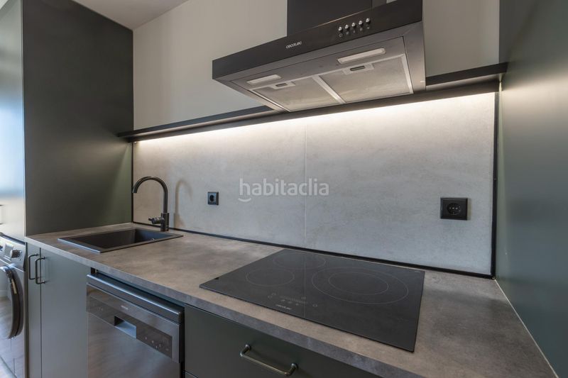 Foto af6dc8ef-7133-4863-9f09-77304461e409. Piso  reformado con terraza y vistas a sierra nevada en Granada