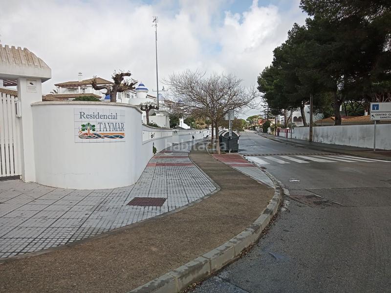 Foto 14d7566c-f1d3-4f9d-bbc5-14dadbdcac6e. Aparcament cotxe a La Barrosa Chiclana de la Frontera