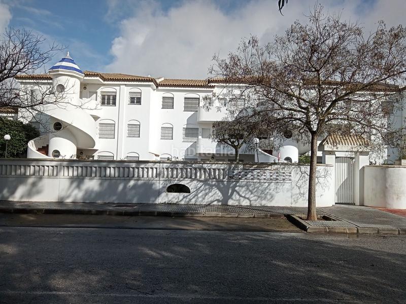 Foto 56161d1a-c69b-45cd-9405-518c706c5242. Aparcament cotxe a La Barrosa Chiclana de la Frontera