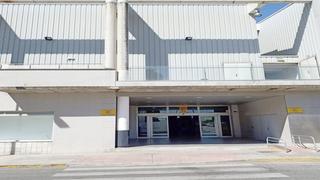 Local Comercial a Avenida avenida general giraldez 2 2. Local en venta en utrera