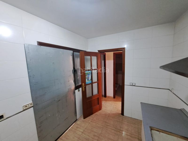 Foto 022192d3-407d-4097-b85c-a33541c3a307. Casa adossada amb aparcament a Lepe