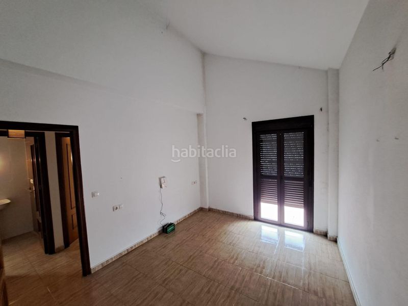 Foto 0a2f838b-e691-4370-8723-a9a075509f19. Casa adossada amb aparcament a Lepe