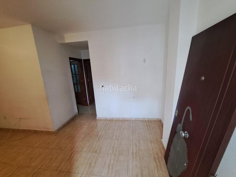 Foto 5ee114a9-1012-434a-86fa-f465a76395e2. Casa adossada amb aparcament a Lepe