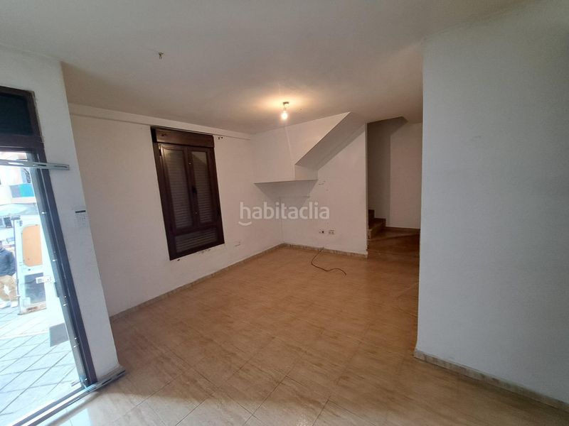 Foto 65f9ea5a-b352-4fb9-bde3-32d1b34d509d. Casa adossada amb aparcament a Lepe