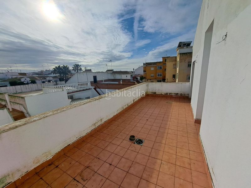 Foto ae6c06d9-c00a-476b-a0ed-2b958d0ad62a. Casa adossada amb aparcament a Lepe