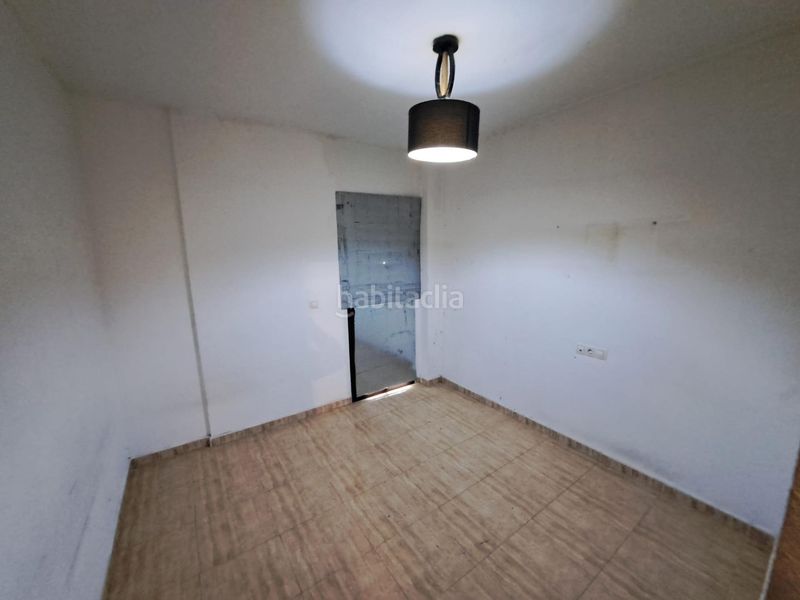 Foto c67e6333-e52c-4d91-8c76-3dcf2a282998. Casa adossada amb aparcament a Lepe