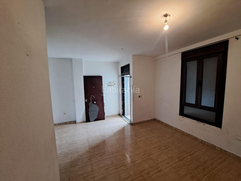 Foto dcddab09-2260-4420-aa29-b17aa6a66105. Casa adossada amb aparcament a Lepe