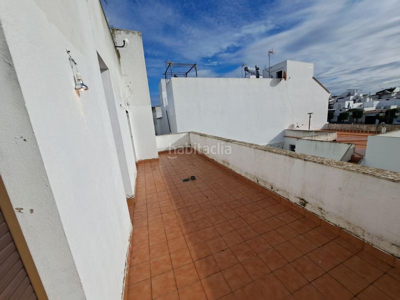 Foto ebf8e9c2-5b3a-43d8-9507-c11cbc97595c. Casa adossada amb aparcament a Lepe
