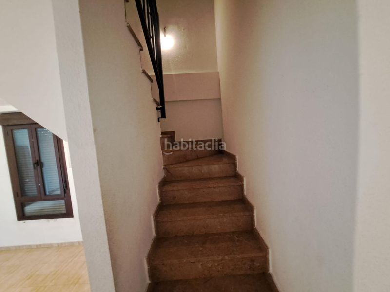 Foto f5faf9b5-3323-4fc2-b0bb-c9c8f86d3f66. Casa adossada amb aparcament a Lepe