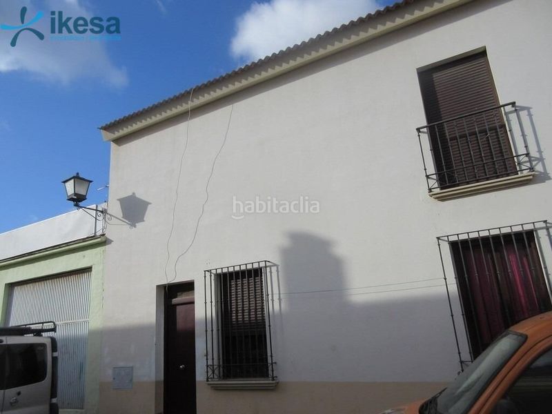 Foto 481e5f09-9839-4645-986f-9be3a9c010f0. Casa adossada a Lepe