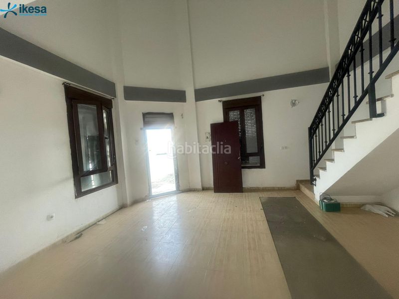 Foto aaa2e0a3-1b9a-485c-8e4d-35de9222c27e. Casa adossada a Lepe