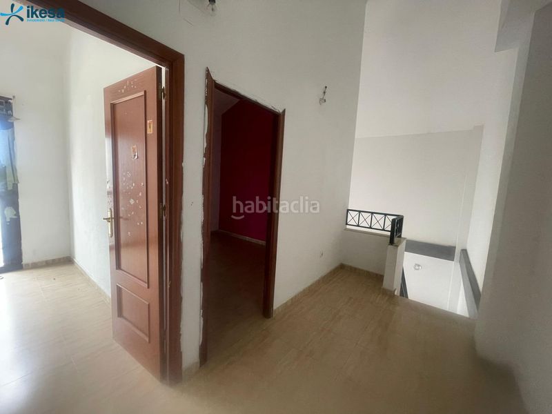 Foto fdc4c77d-d214-4b7f-a3ec-ee8170b7253a. Casa adossada a Lepe