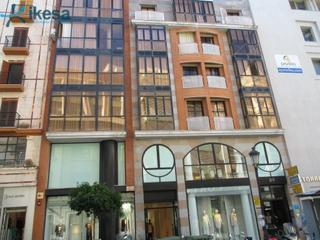 Lloguer Local Comercial a Centro. Gran local comercial en calle plus ultra