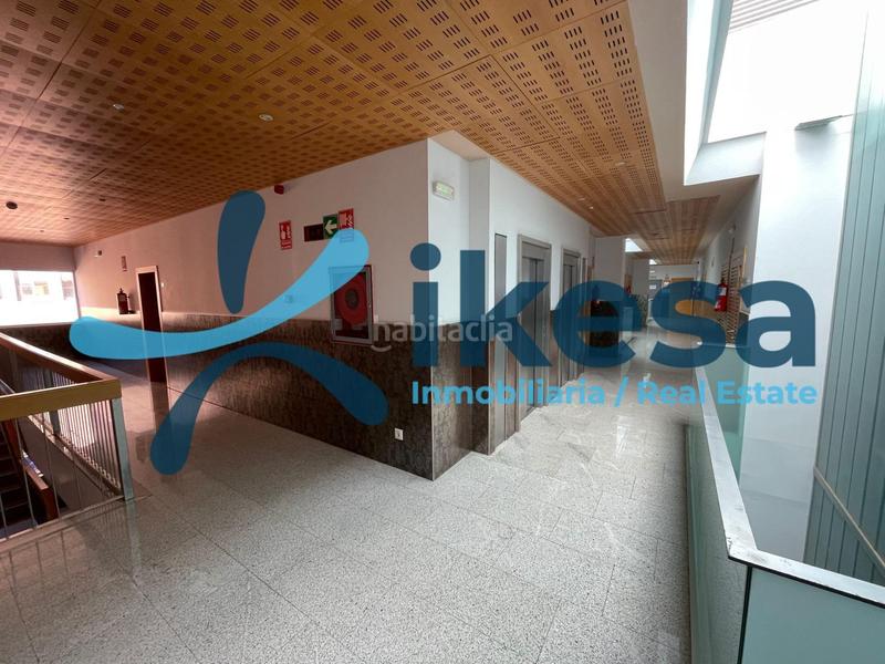 Foto ac4bf5df-c7cc-4029-be96-d84b6f0a362a. Bureau avec chauffage dans Centro Tomares