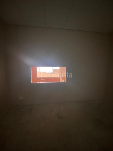 Foto ffb4f8bf-d374-4981-abb7-4d1146e548d3. Ufficio con riscaldamento in Centro Tomares