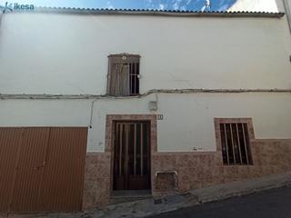 Casa a Mengíbar. Casa con 3 habitaciones