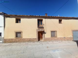 Casa a Calahorra (La). Casa con 3 habitaciones