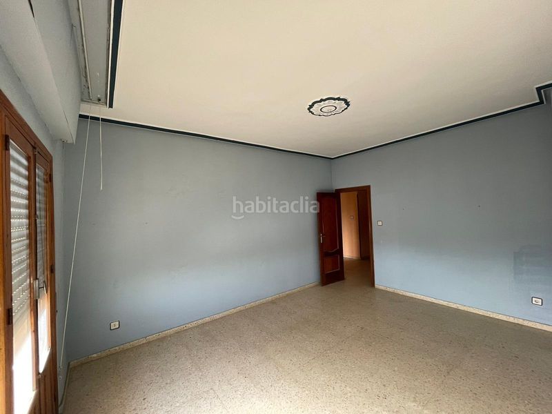 Foto b4569700-3113-425e-a50c-a8c376023a71. Pis amb aparcament a Alcaudete