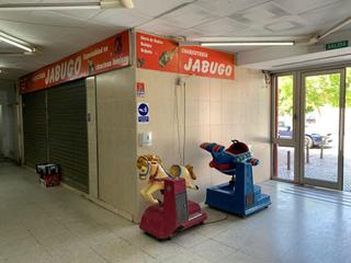 Local Comercial en La Oliva. Venta de local comercial en sevilla