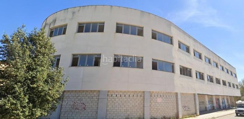 Foto 22bc62ee-c99d-46d7-9fc6-938db55f2e9e. Oficina en Alcalá del Río
