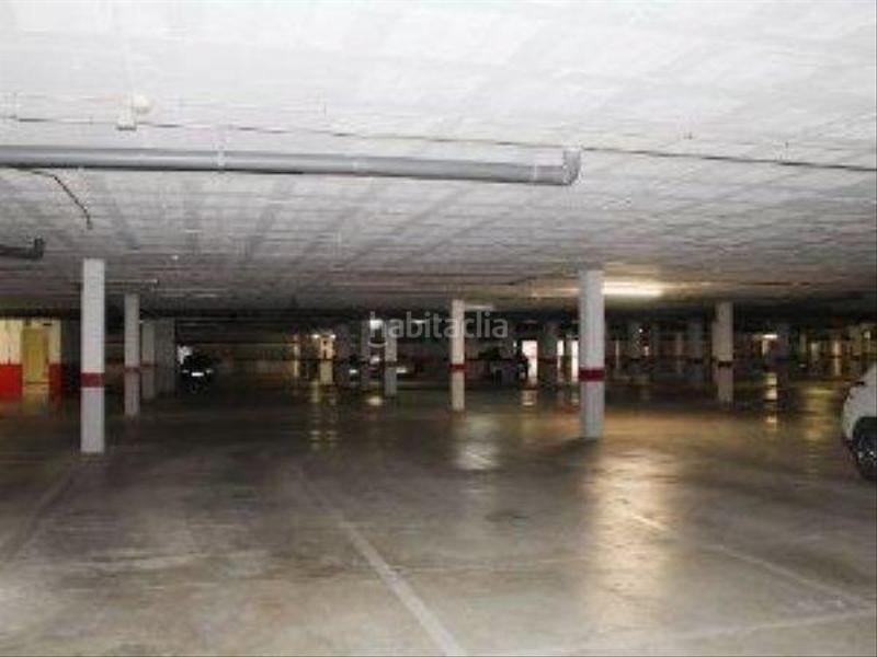 Foto afc7b315-5106-4b0b-939e-753c27ff527b. Parking coche en Palmete Sevilla