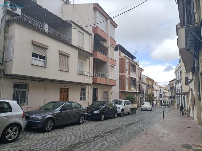 Foto 0b1d6f4c-ae42-4ef7-826b-ce15c69a4de4. Parking voiture dans Centro Lucena