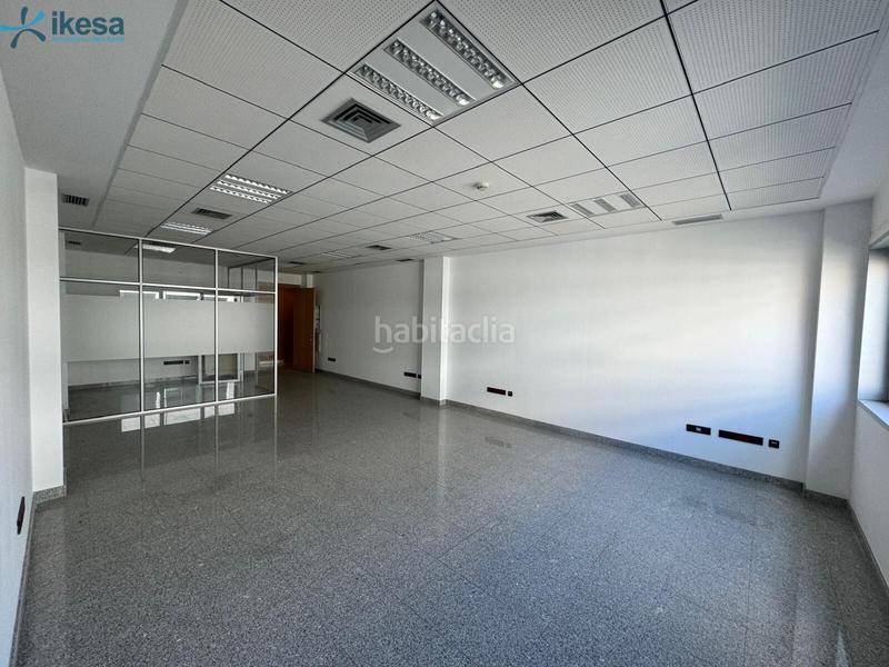 Foto 07a09e9c-ca7a-4138-87ff-ac46e00038cb. Bureau dans El Plantinar - Avda. La Paz - El Juncal Sevilla