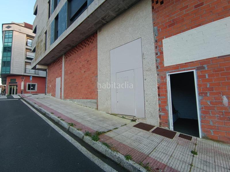 Foto d1b1b12d-40ed-441b-bddf-d910ad61d725. Local commercial dans Silleda